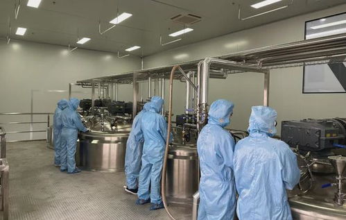 碧蓮生物 如何找有實力的工廠幫忙生產加工一套精華水乳霜套盒